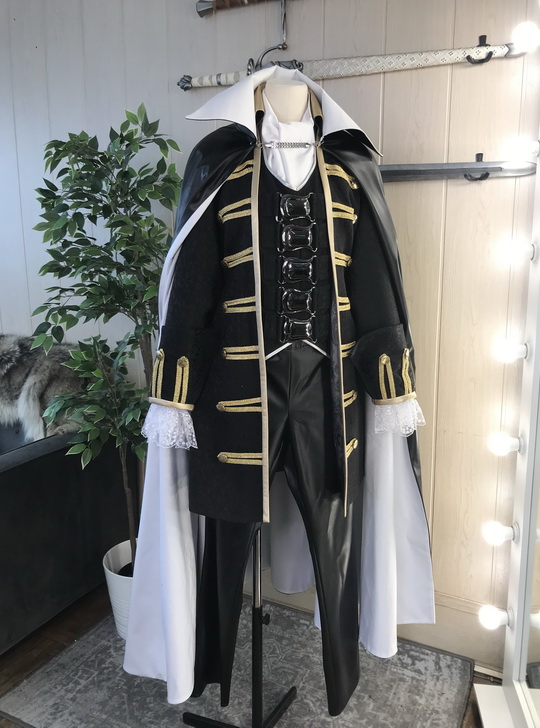 Alucard from Castlevania cosplay costume historical costume